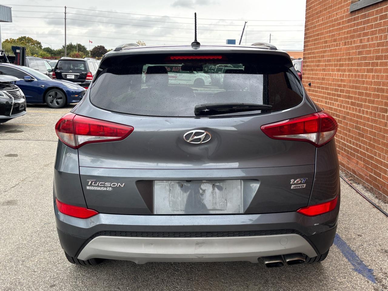 2017 Hyundai Tucson AWD 4DR 1.6L SE Photo4