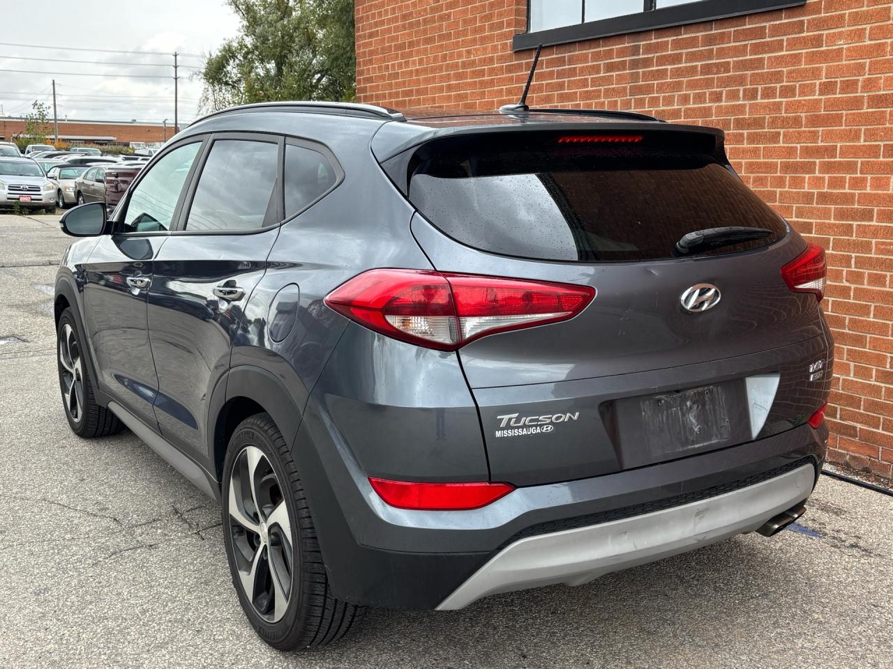 2017 Hyundai Tucson AWD 4DR 1.6L SE Photo