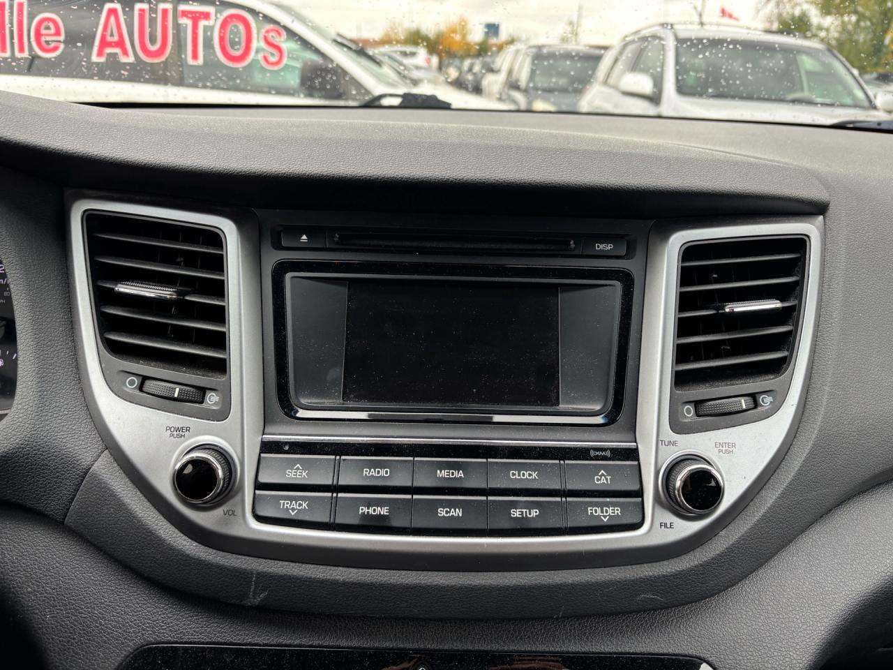 2017 Hyundai Tucson AWD 4DR 1.6L SE Photo