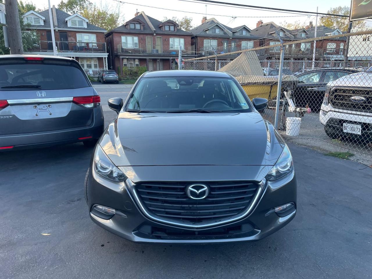 2018 Mazda MAZDA3 GS *HEATED STEERING & SEATS, SAFETY FEATURES* - Photo #2