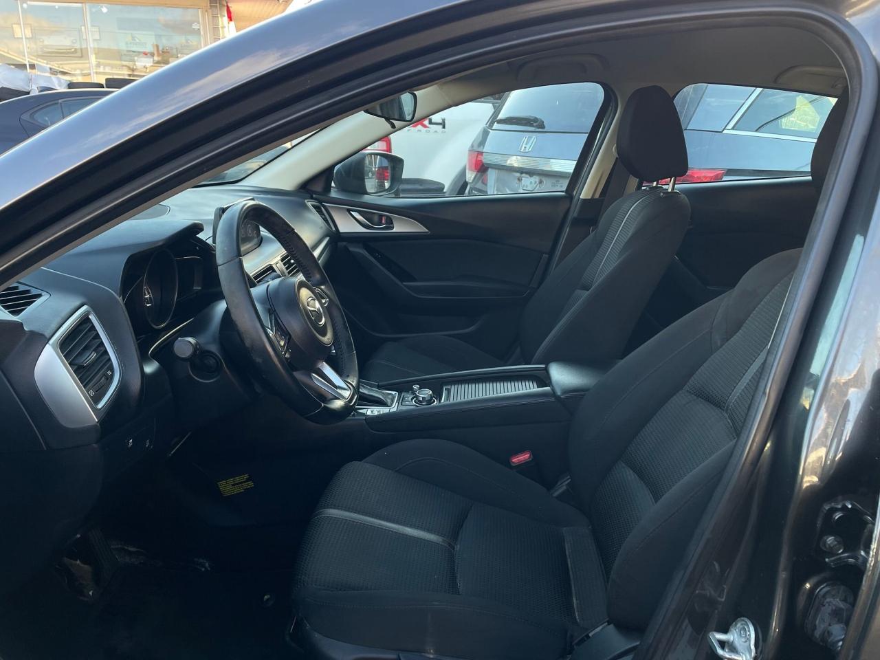 2018 Mazda MAZDA3 GS *HEATED STEERING & SEATS, SAFETY FEATURES* - Photo #7