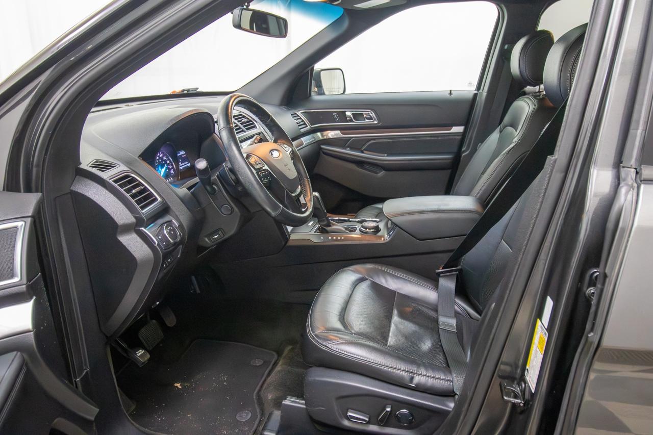 2017 Ford Explorer LIMITED Photo5