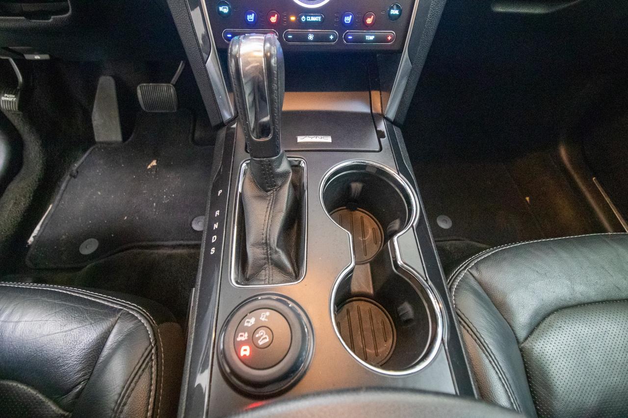 2017 Ford Explorer LIMITED Photo5