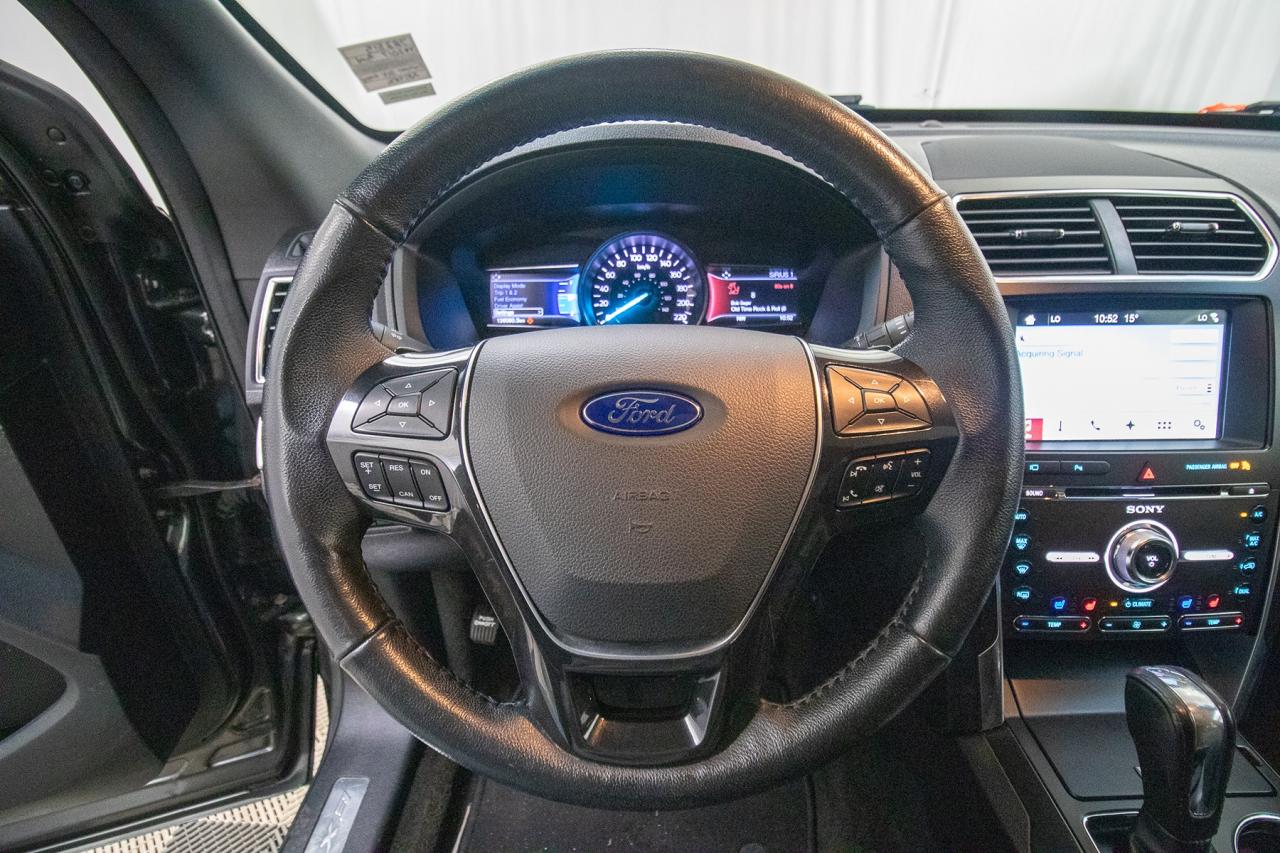 2017 Ford Explorer LIMITED Photo5
