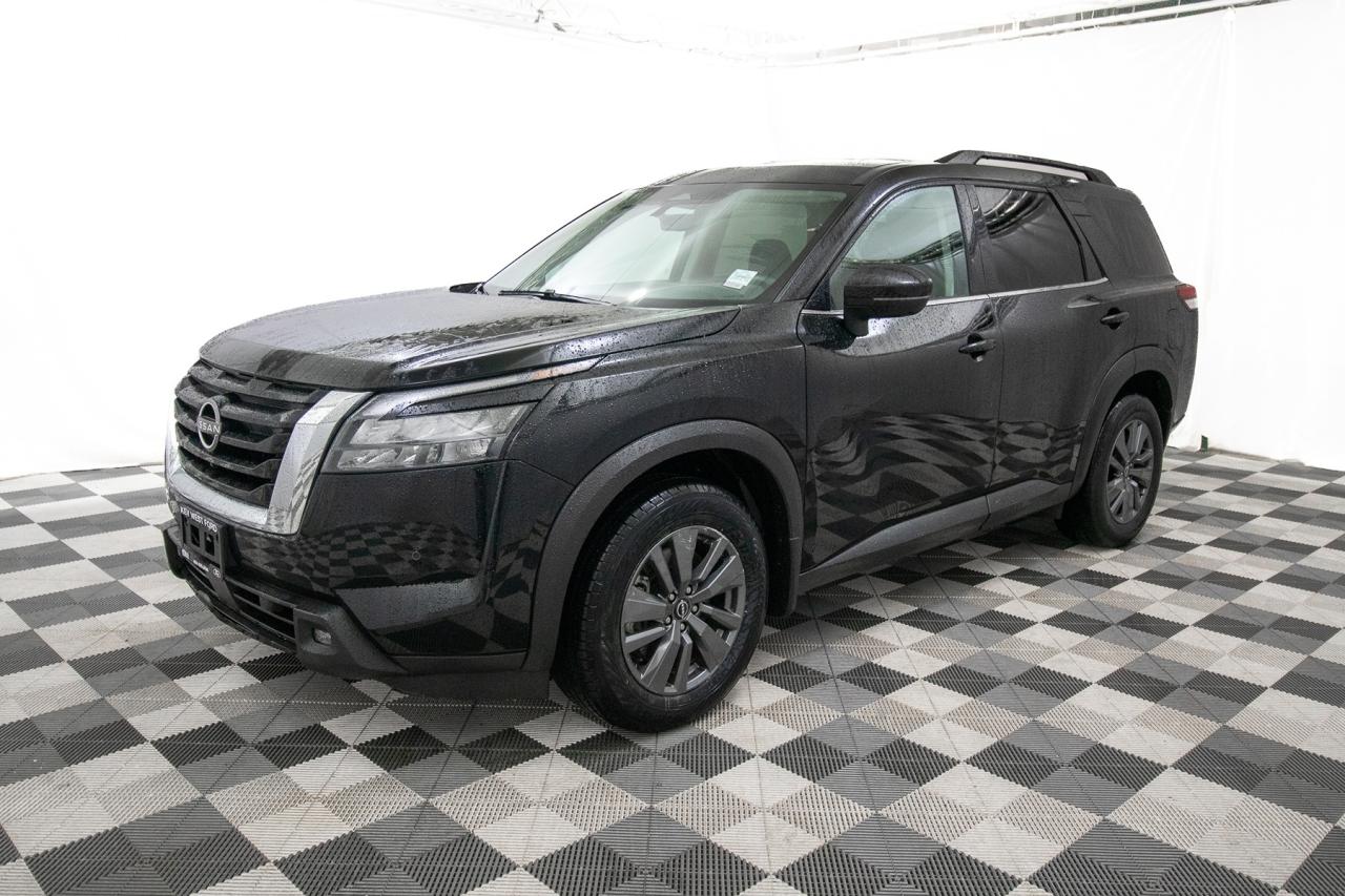 2024 Nissan Pathfinder SV 4WD Photo2