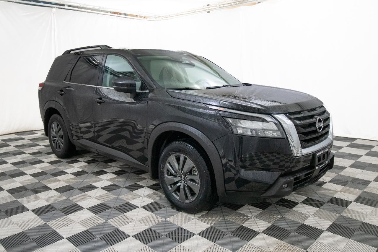 2024 Nissan Pathfinder SV 4WD Photo4