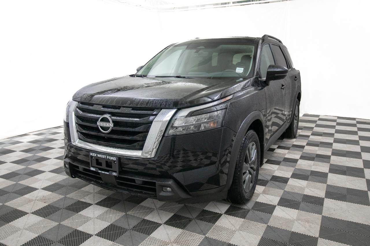 2024 Nissan Pathfinder SV 4WD Photo1