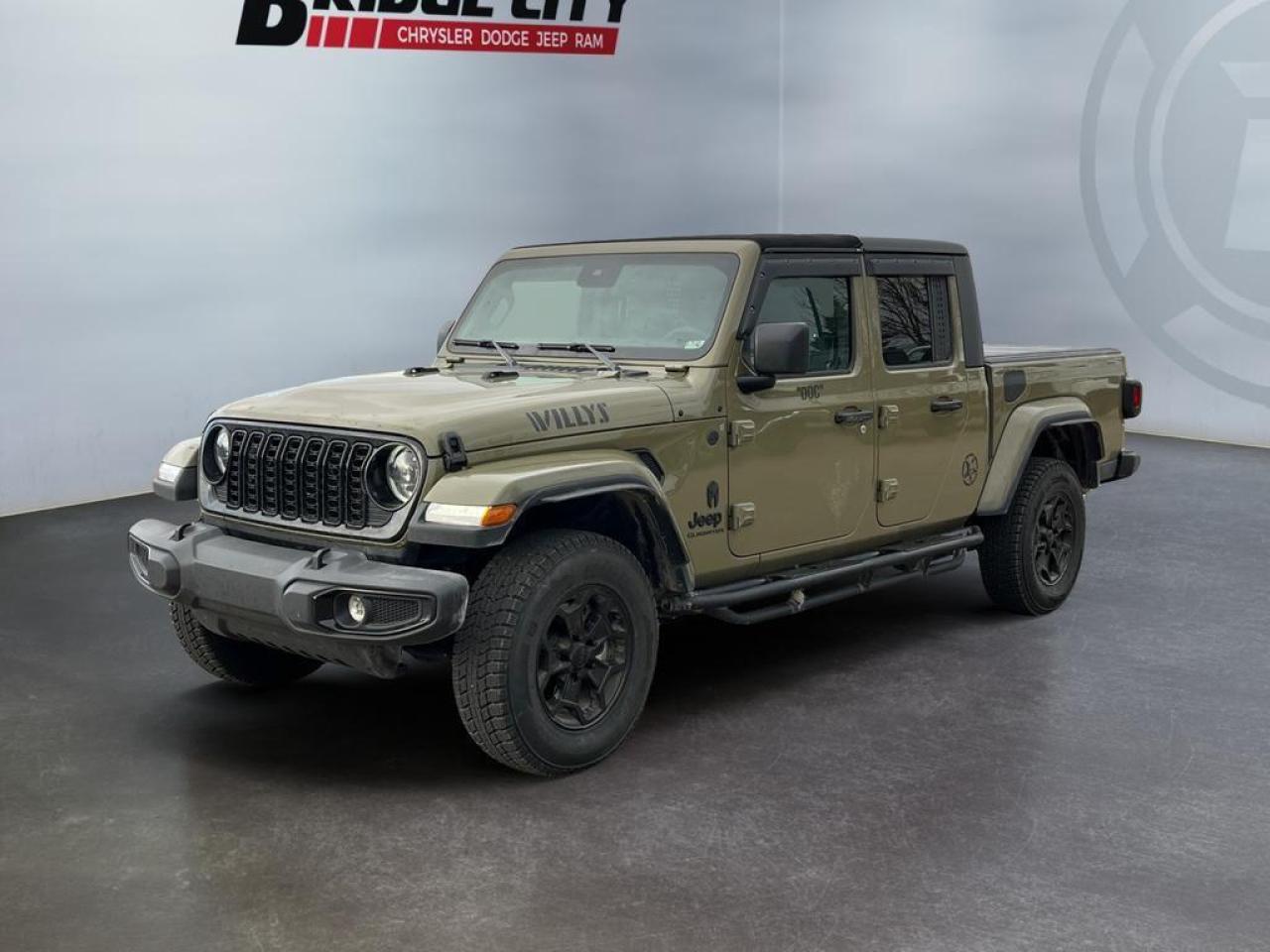 Used 2025 Jeep Gladiator Sport S - Aluminum Wheels for sale in Lethbridge, AB