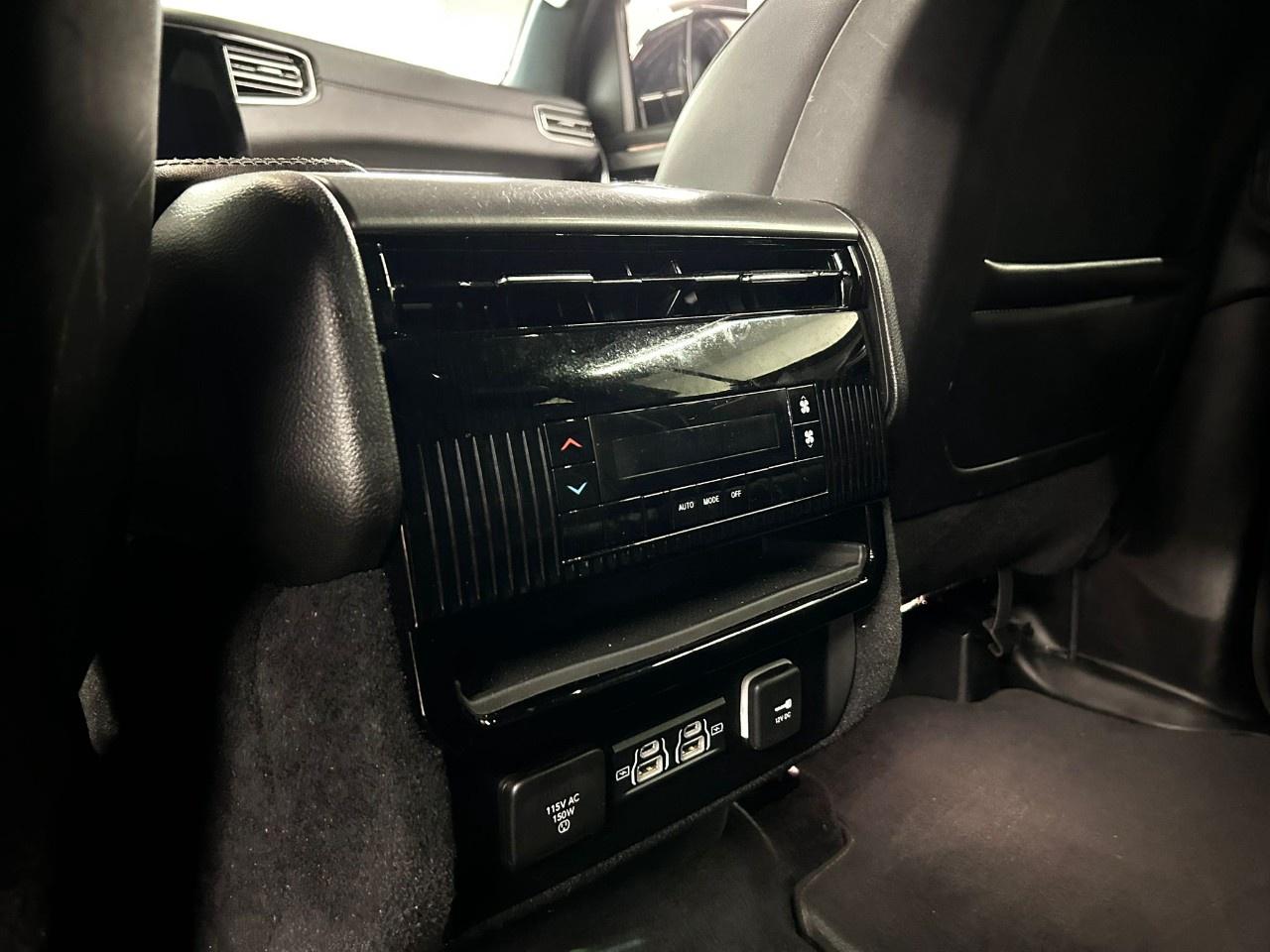 2024 Jeep Wagoneer SERIES II CARBIBE Photo