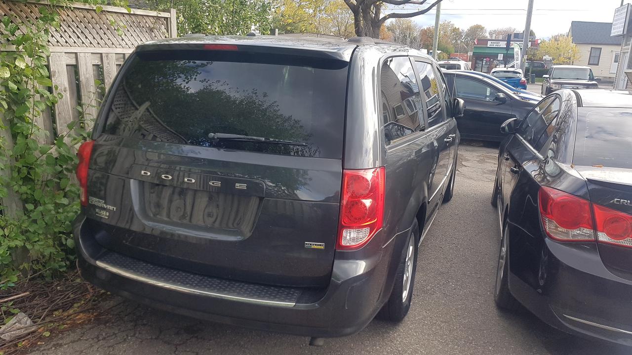 2014 Dodge Grand Caravan SXT Photo