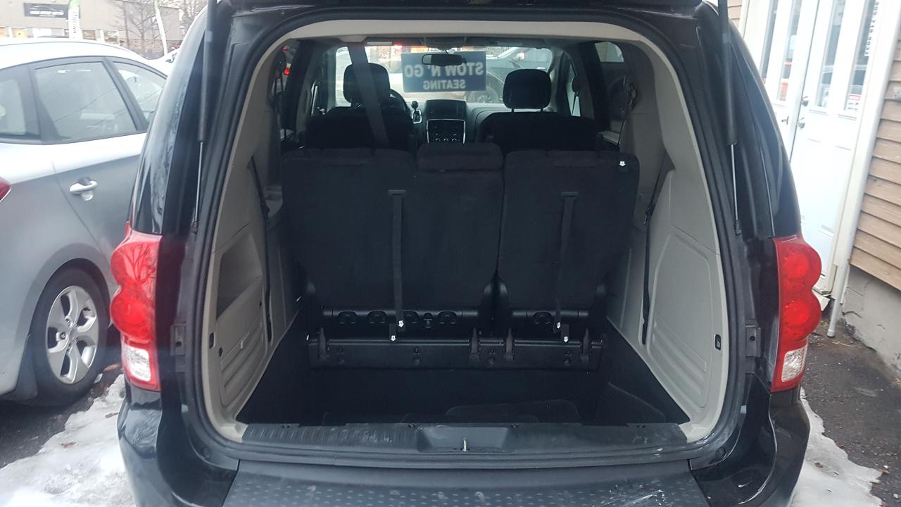 2014 Dodge Grand Caravan SXT Photo