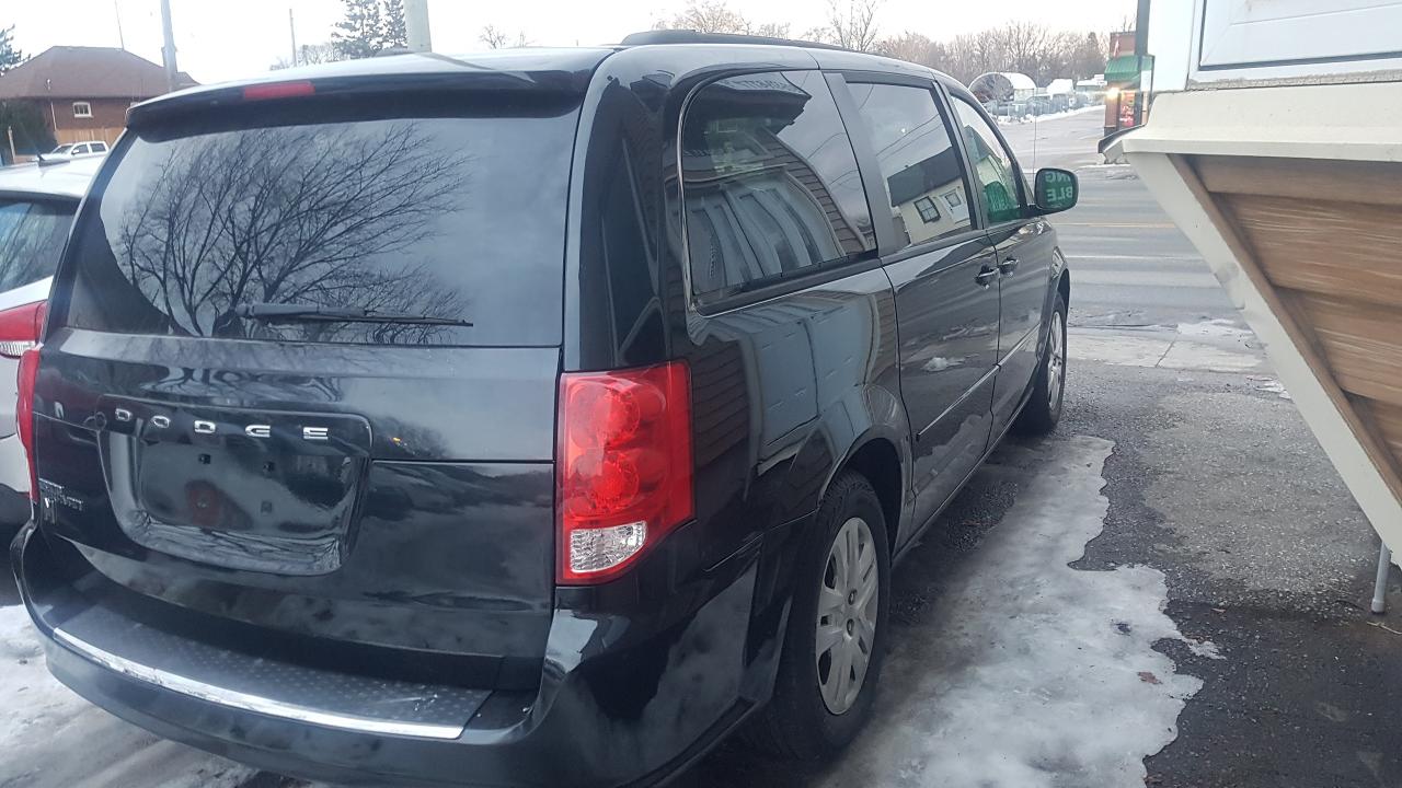 2014 Dodge Grand Caravan SXT Photo