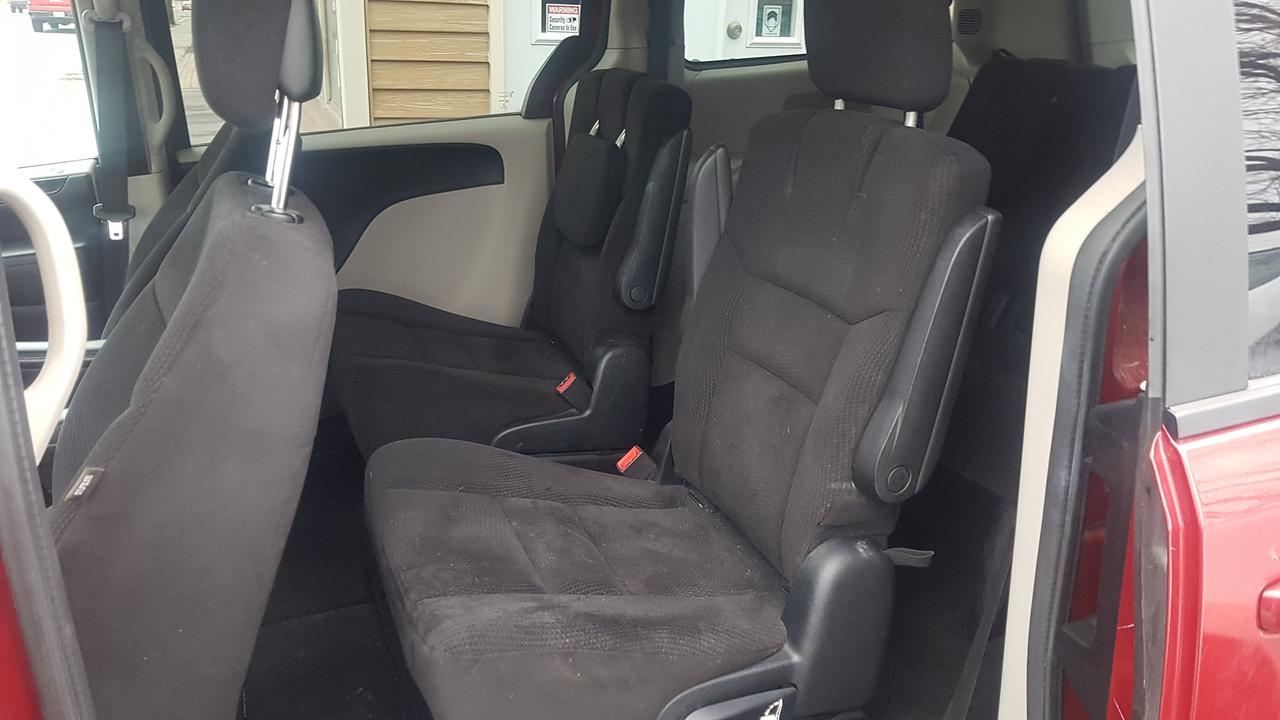 2014 Dodge Grand Caravan SXT Photo