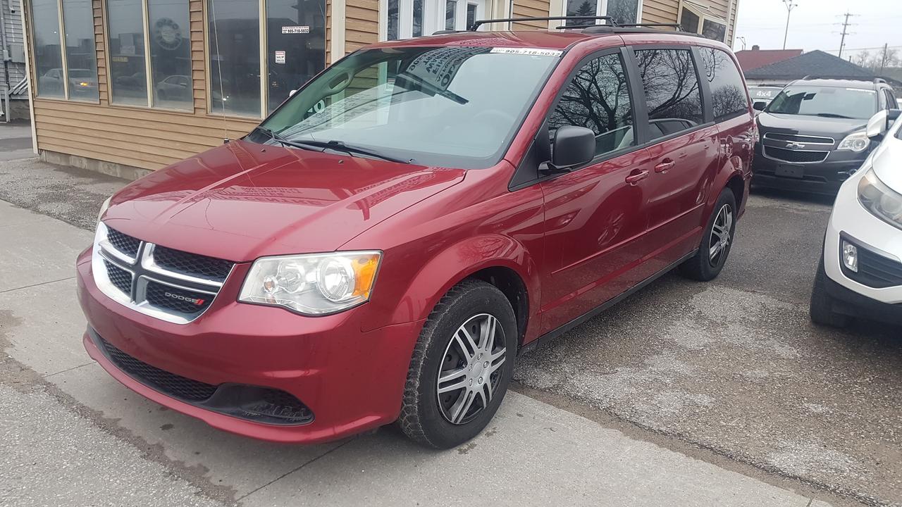 2014 Dodge Grand Caravan SXT Photo3