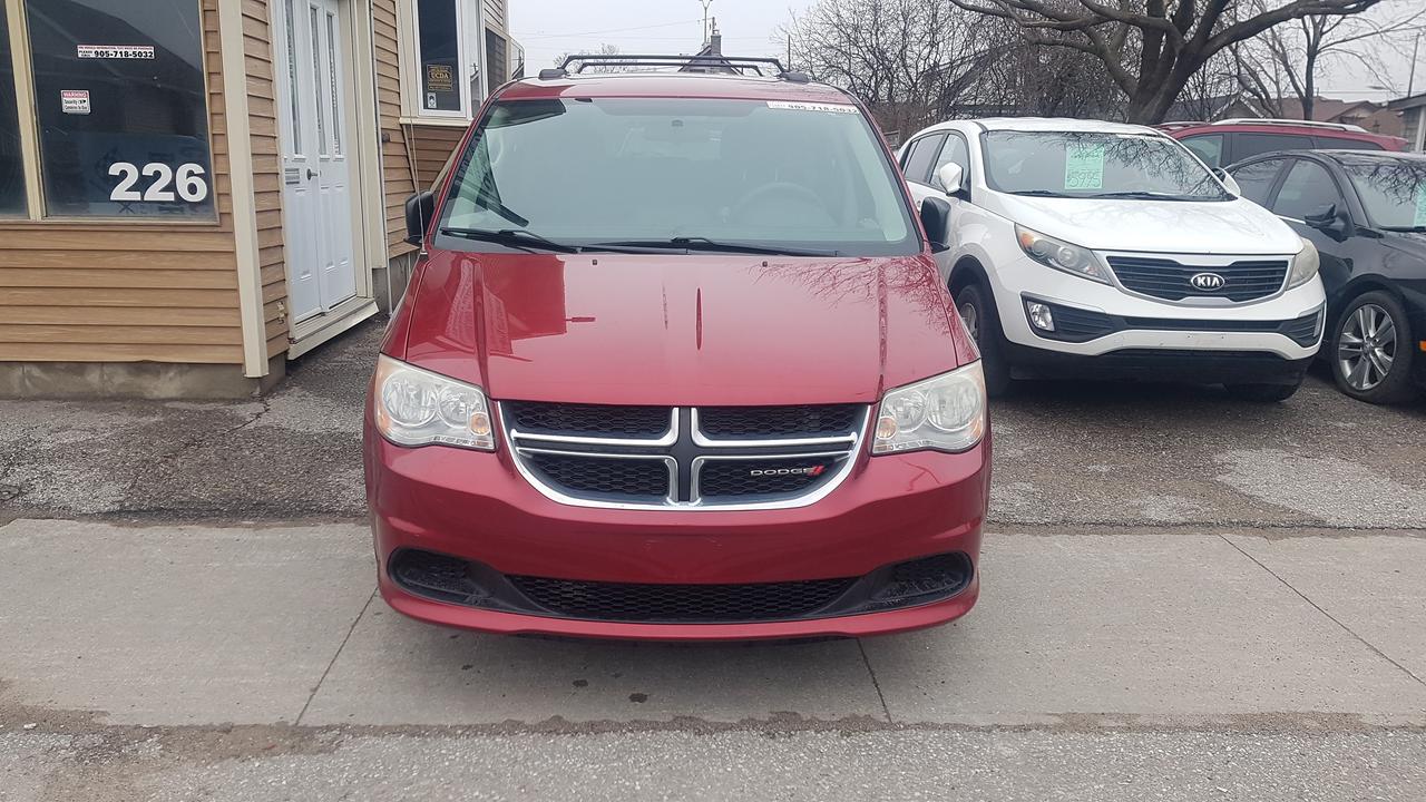 2014 Dodge Grand Caravan SXT Photo4