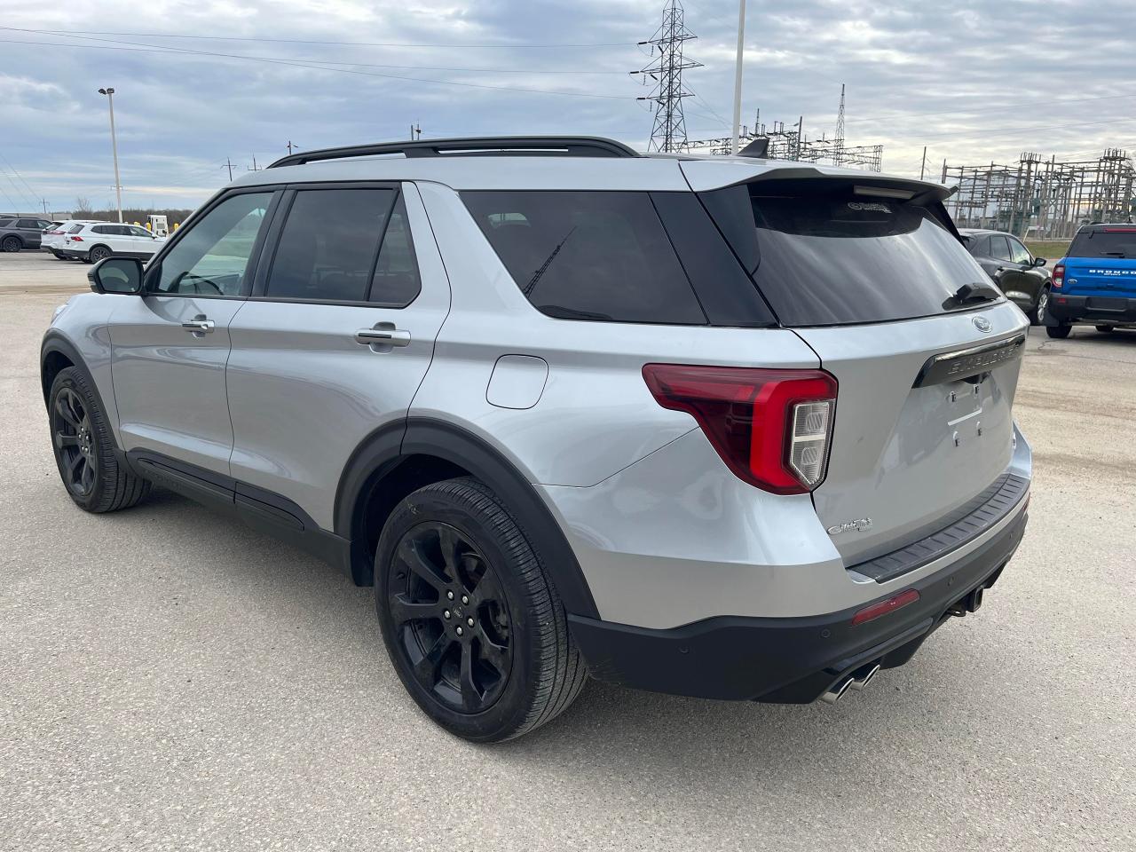 2021 Ford Explorer ST 4WD Photo5