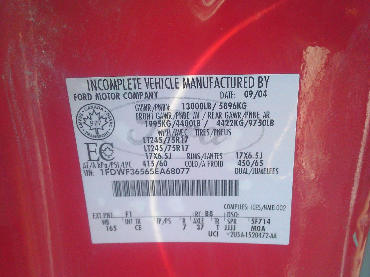 2005 Ford F-350 Reg Cab SuperDuty 165 WB XL - Photo #23