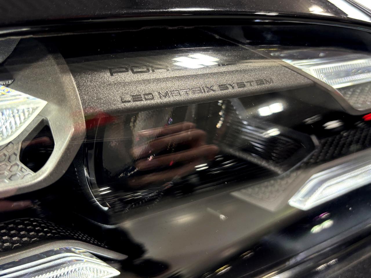 2020 Porsche Taycan Turbo|LOADED|NO LUX TAX|PREMIUMPKG|REDLEATHER|NAV| - Photo #3