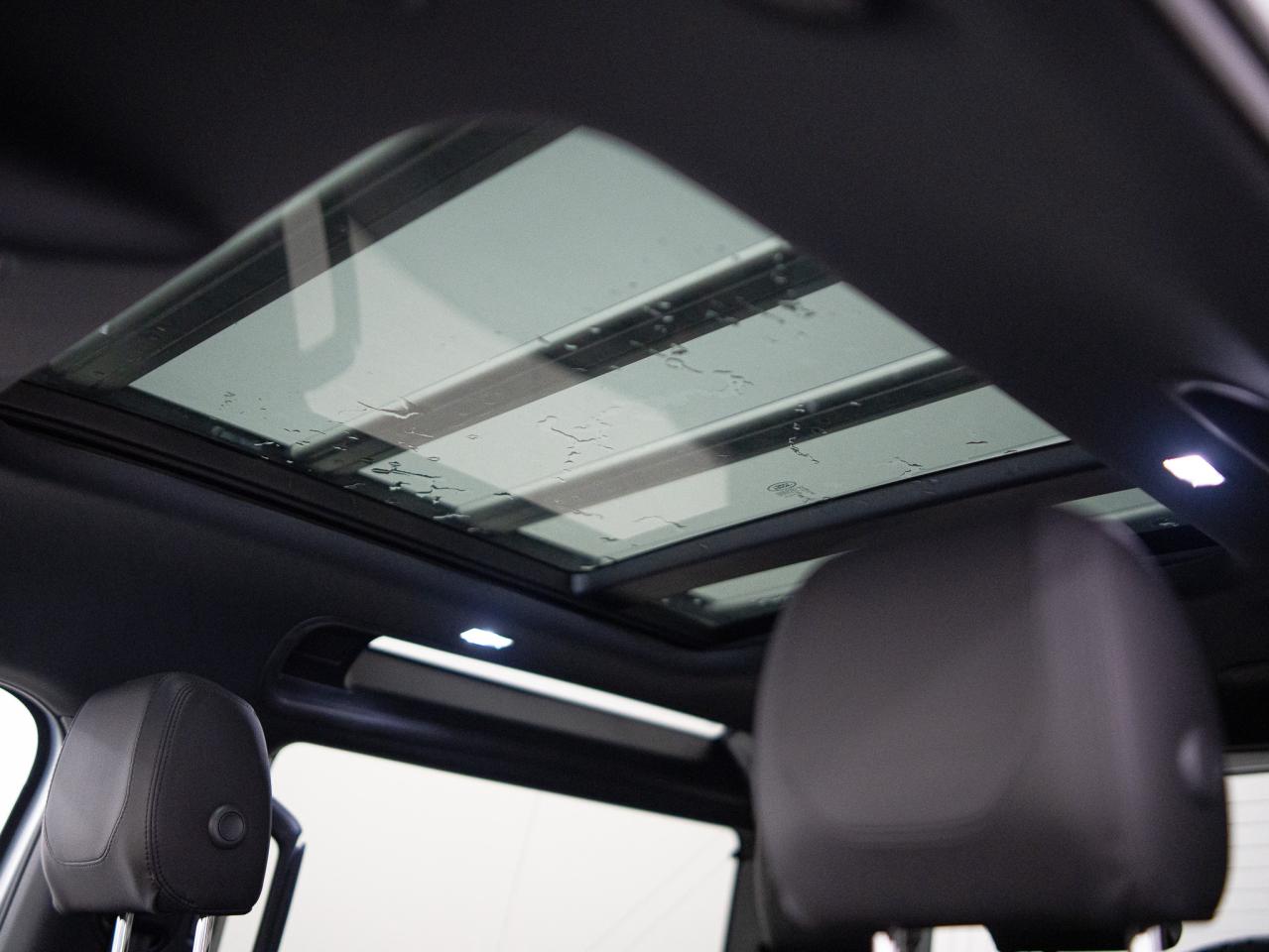 2023 Land Rover Defender P400 | 90 | X-DYNAMIC | MERIDIAN | PANO Photo