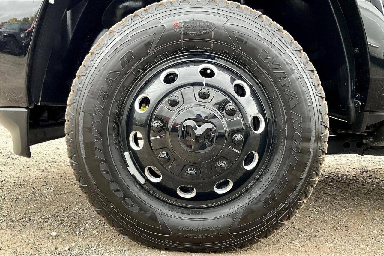 2025 RAM 3500 Limited Dually | Max Tow | 5th Wheel Hitch | 4X4 Photo