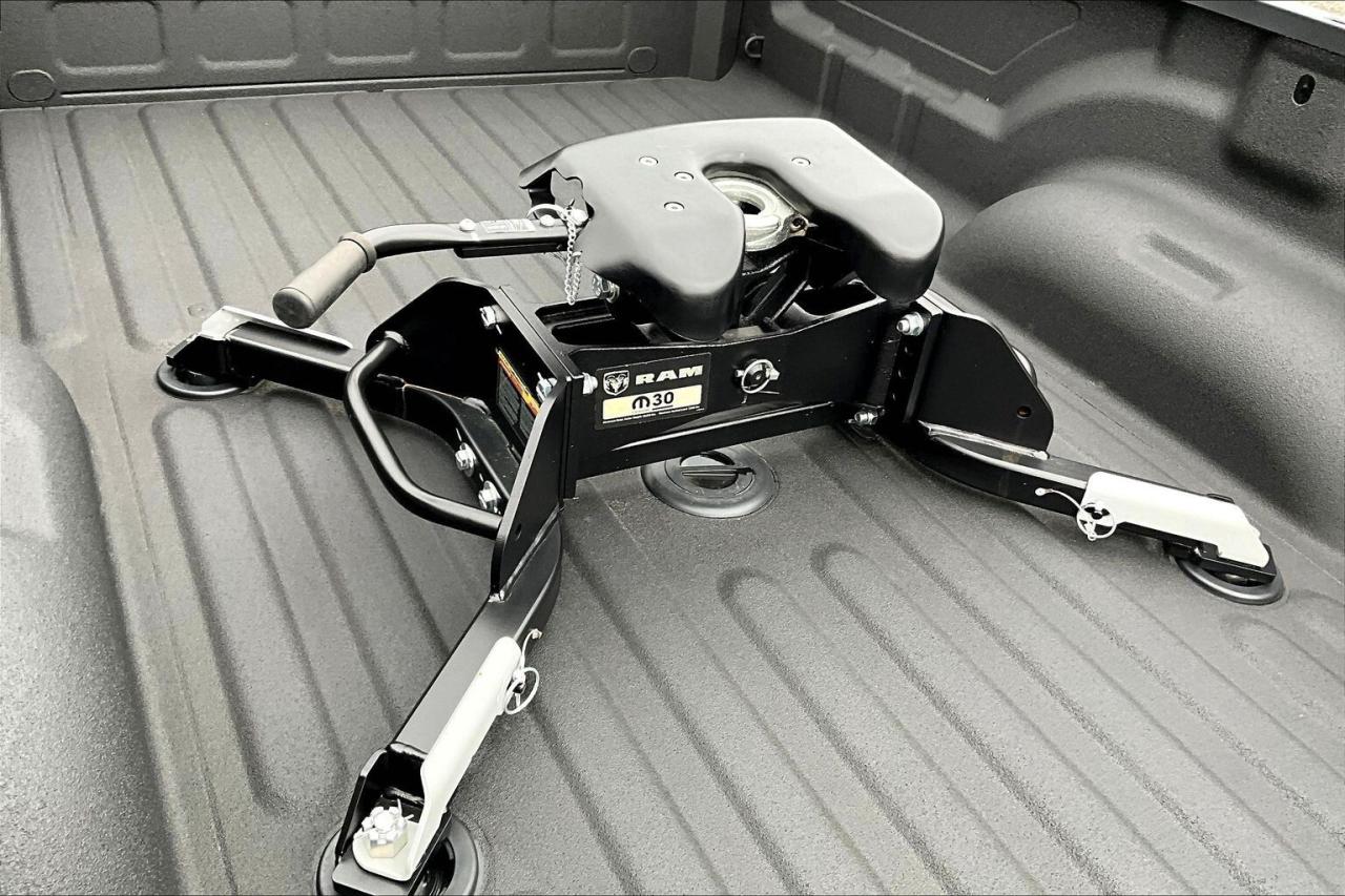 2025 RAM 3500 Limited Dually | Max Tow | 5th Wheel Hitch | 4X4 Photo