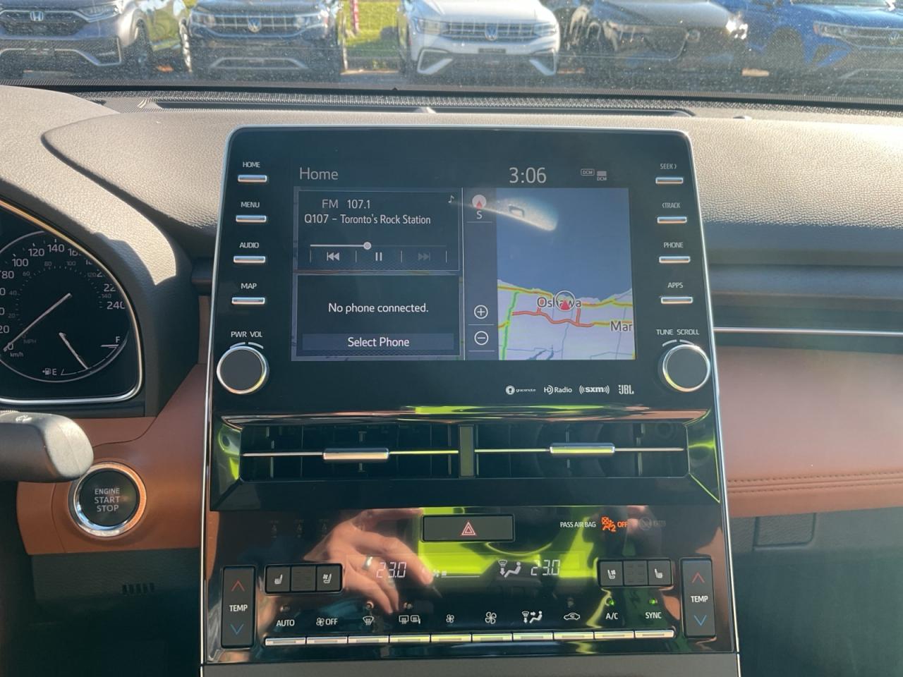 2021 Toyota Avalon 2.5L Leather! Sunroof! Loaded! Certified! Photo