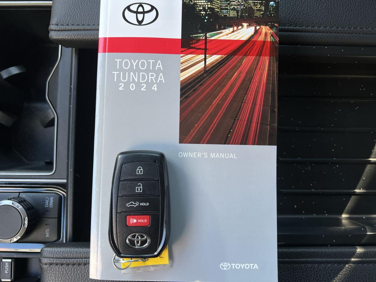 2024 Toyota Tundra TRD-OFF ROAD 4X4 |CREW |HTD SEATS|CARPLAY|TOW PKG Photo