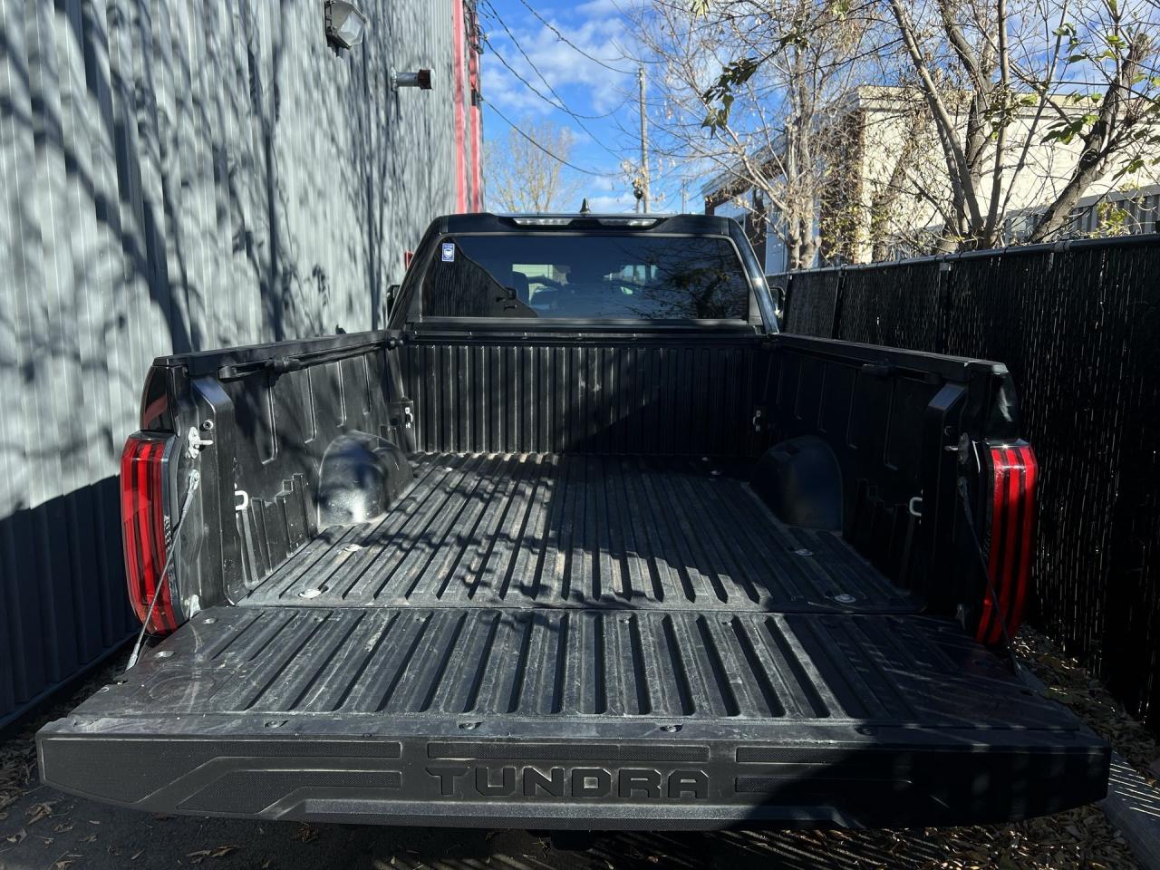 2024 Toyota Tundra TRD-OFF ROAD 4X4 |CREW |HTD SEATS|CARPLAY|TOW PKG Photo