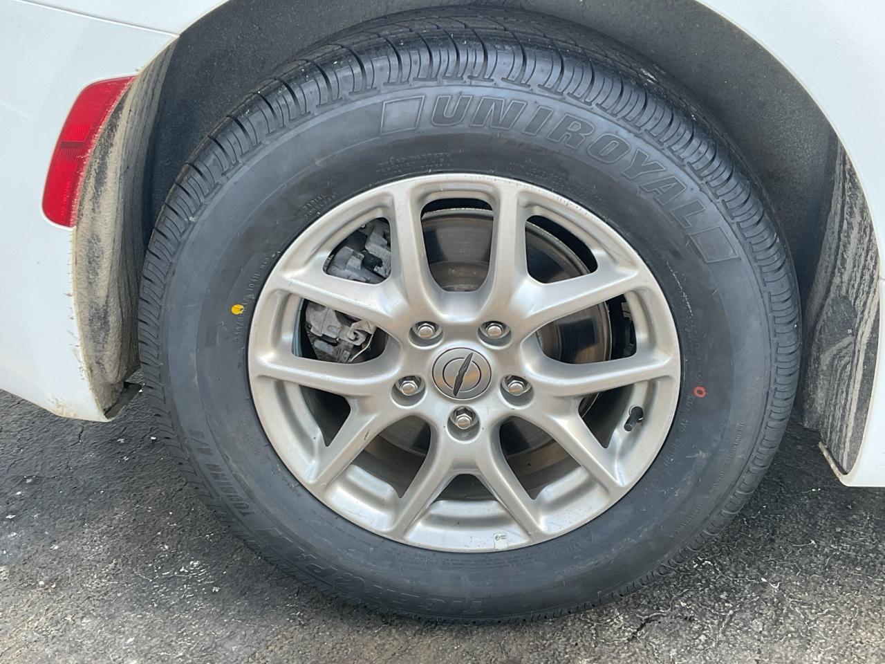 2024 Dodge Grand Caravan POWER DOORS / ANDROID APPLE CARPLAY / HTD SEATS Photo4