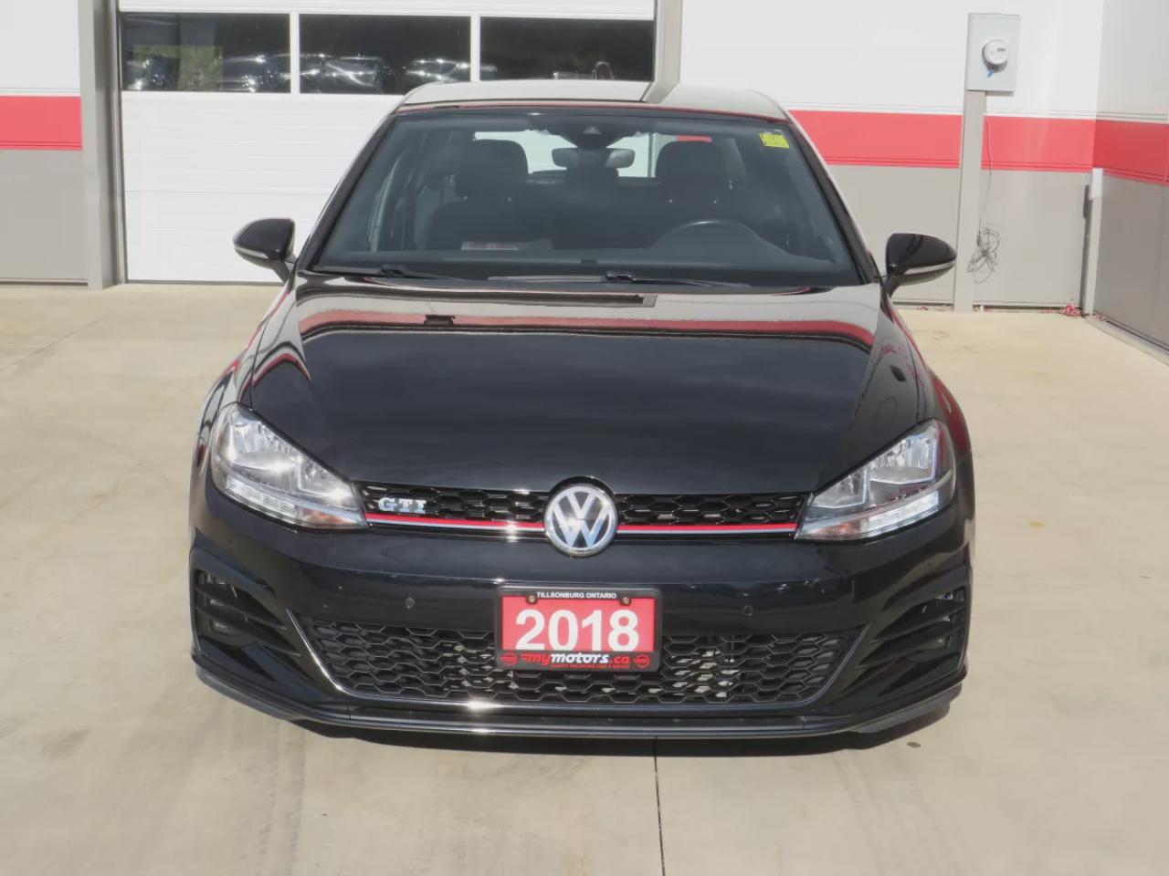 2018 Volkswagen Golf GTI Autobahn (**SAFETY/CERTIFIED!!**ALLOY RIMS**FOG LIGHTS**HEATED SEATS**LEATHER WRAPPED STEERING WHEEL WITH RED STITCHING**DIGITAL TOUCHSCREEN**DUAL CLIMATE CONTROL**BLUETOOTH**CRUISE CONTROL**) Photo