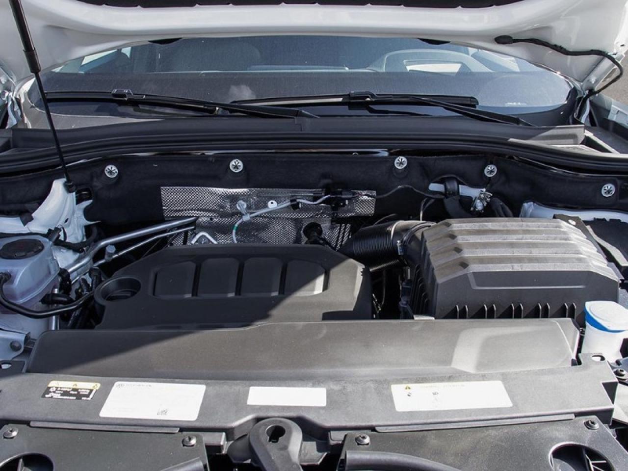 2026 Volkswagen Atlas Cross Sport Execline  - Massaging Seats Photo