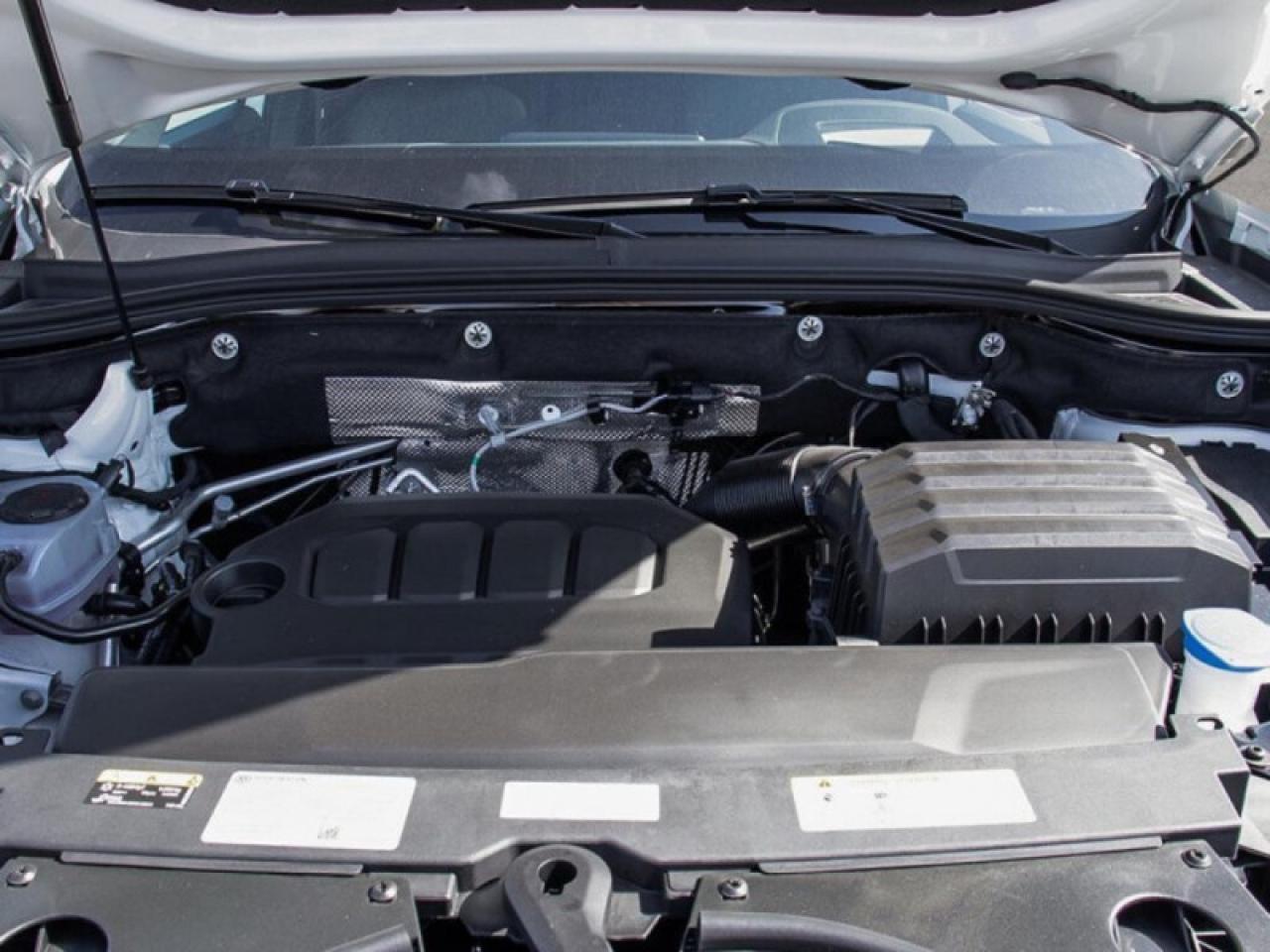 2026 Volkswagen Atlas Cross Sport Execline  - Massaging Seats Photo