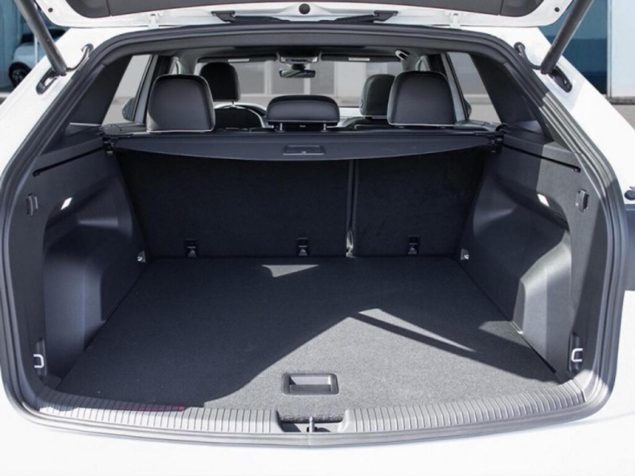 2026 Volkswagen Atlas Cross Sport Execline  - Massaging Seats Photo