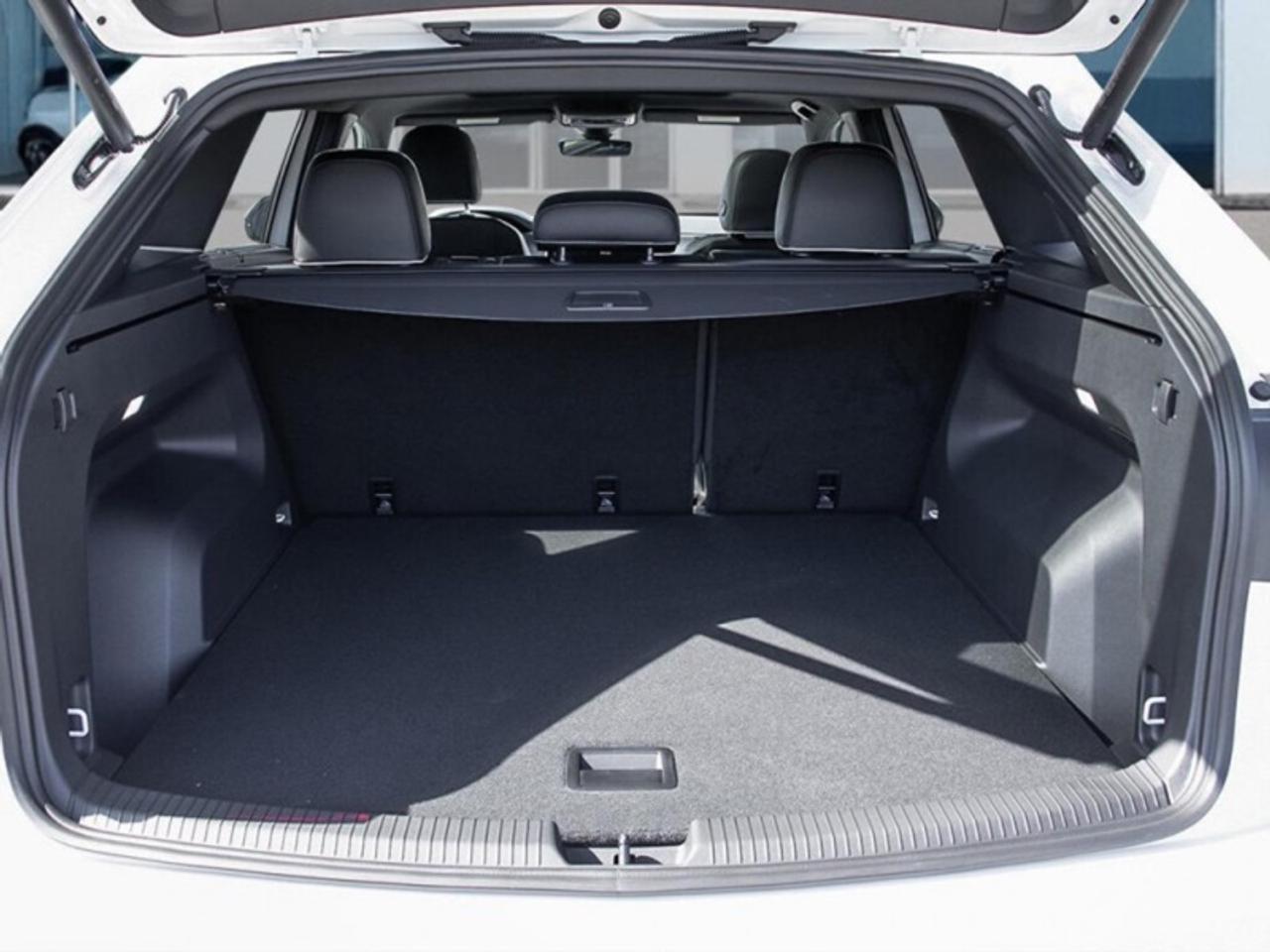 2026 Volkswagen Atlas Cross Sport Execline  - Massaging Seats Photo