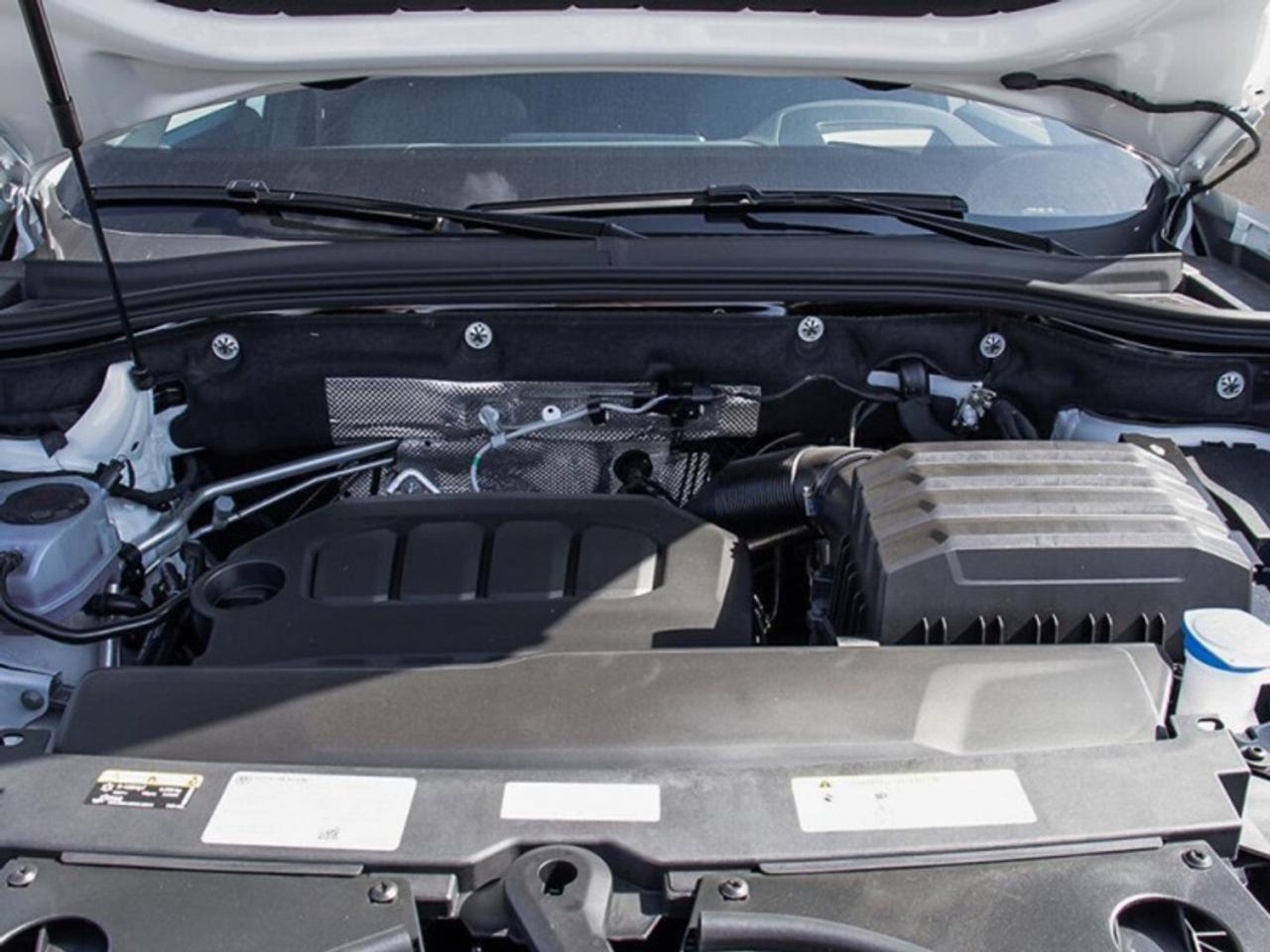 2026 Volkswagen Atlas Cross Sport Execline  - Massaging Seats Photo