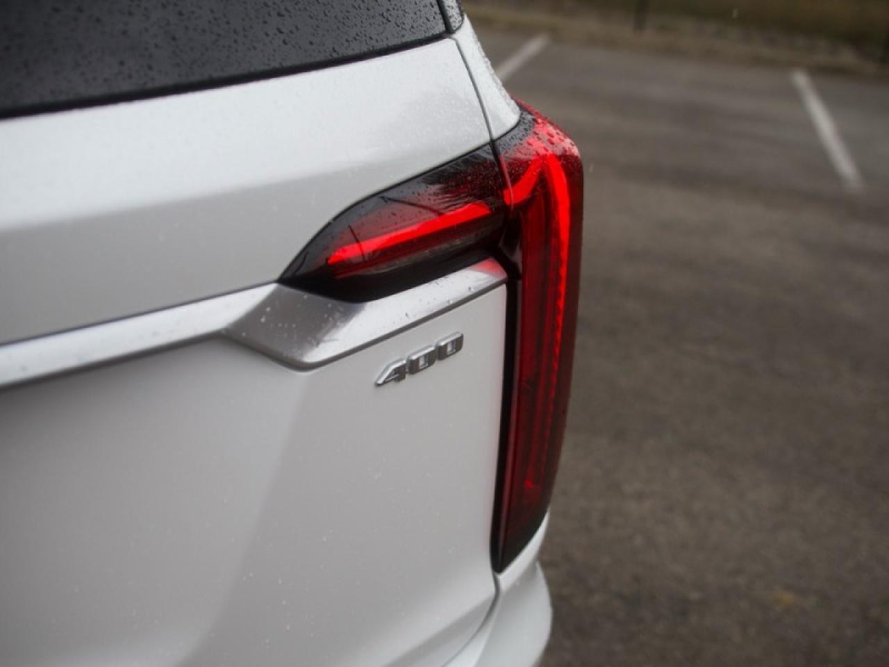 2021 Cadillac XT6 Premium Luxury  **VERY CLEAN - 6 PASS** Photo