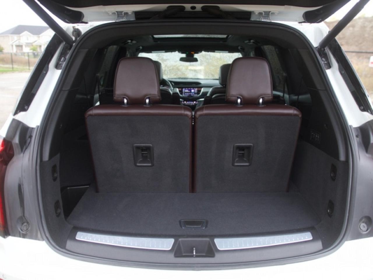 2021 Cadillac XT6 Premium Luxury  **VERY CLEAN - 6 PASS** Photo