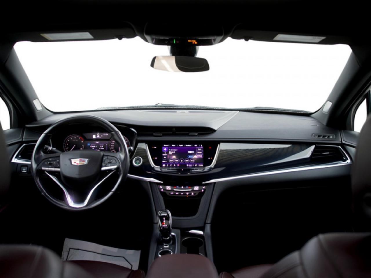 2021 Cadillac XT6 Premium Luxury  **VERY CLEAN - 6 PASS** Photo