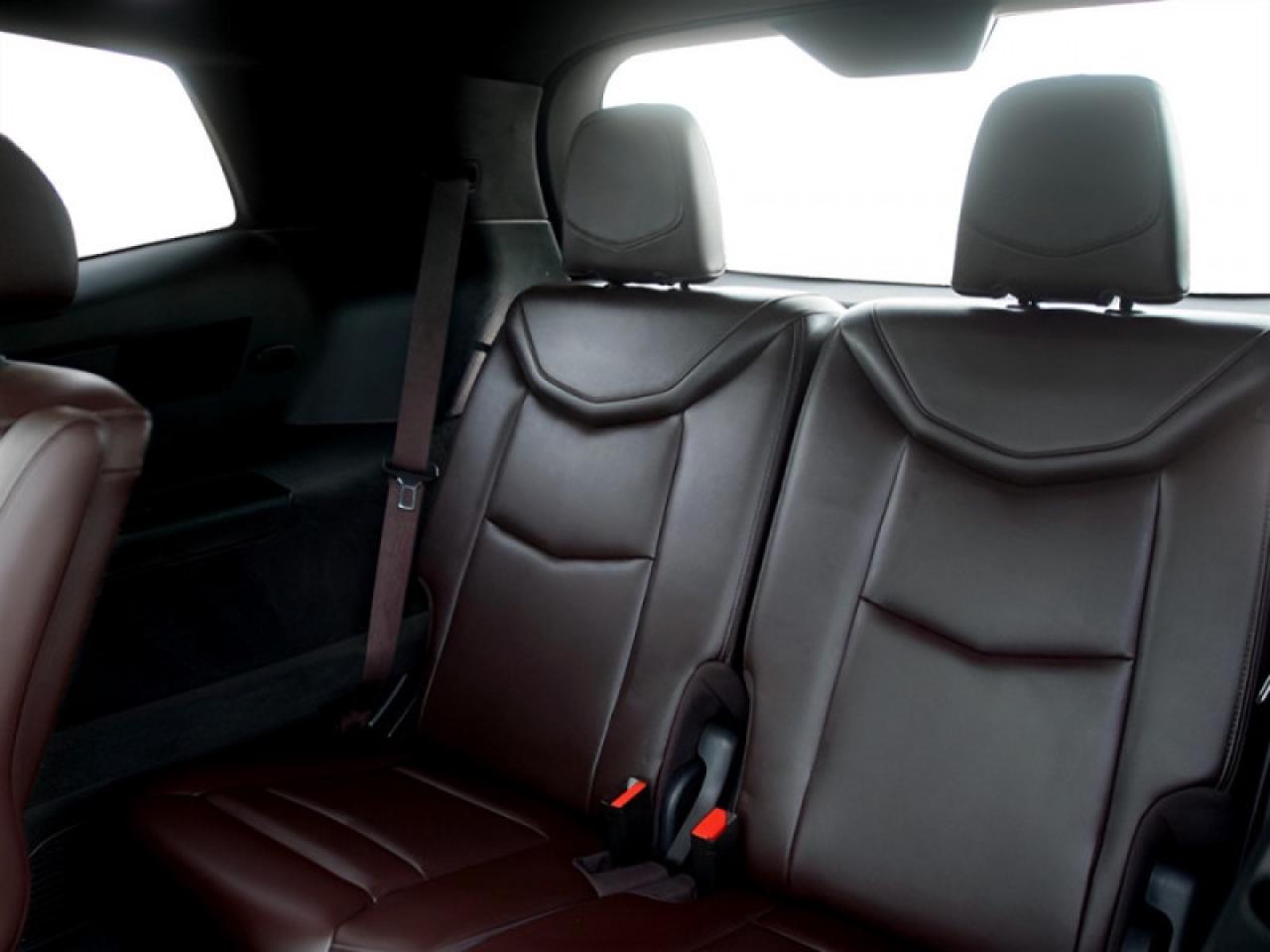 2021 Cadillac XT6 Premium Luxury  **VERY CLEAN - 6 PASS** Photo