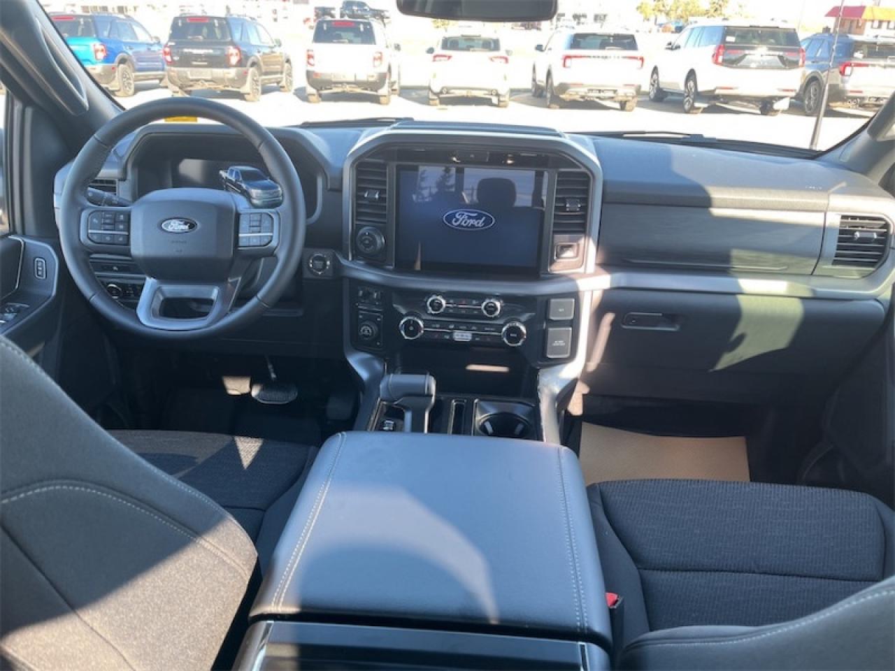 2025 Ford F-150 XLT Photo5