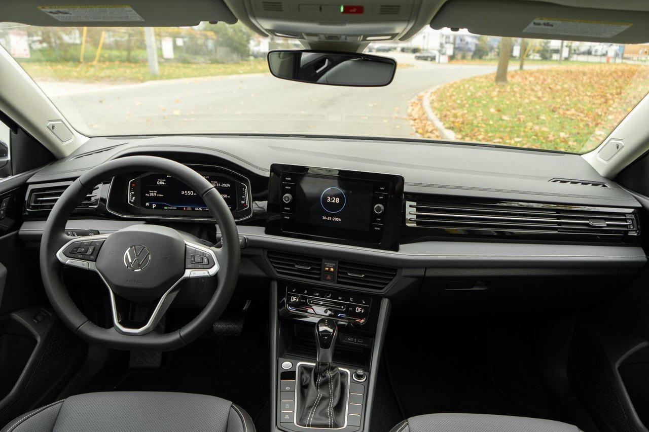 2025 Volkswagen Jetta HIGHLINE Photo