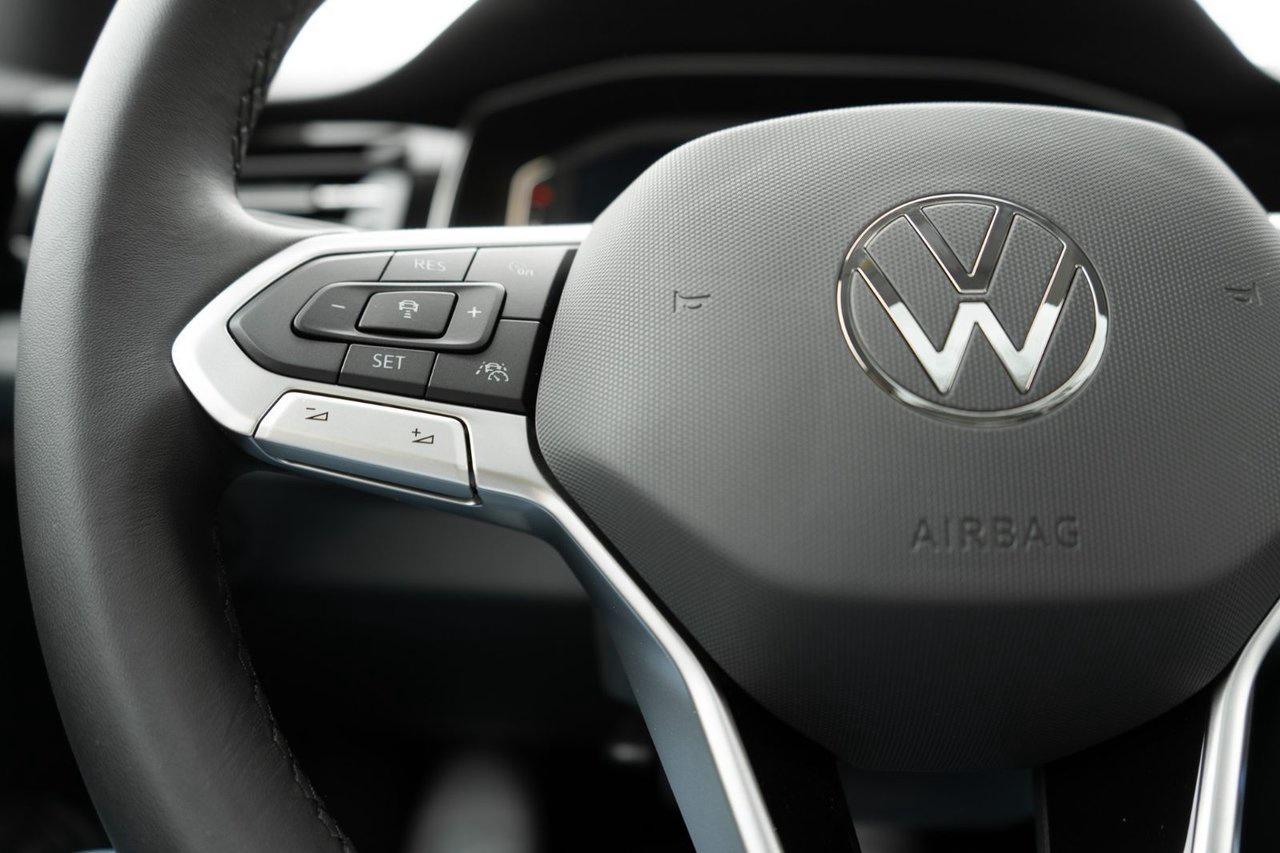 2025 Volkswagen Jetta HIGHLINE Photo