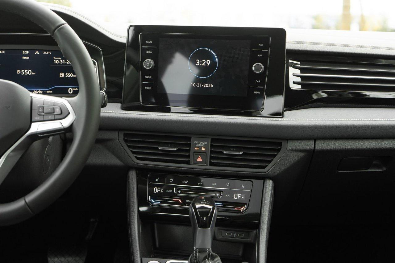 2025 Volkswagen Jetta HIGHLINE Photo