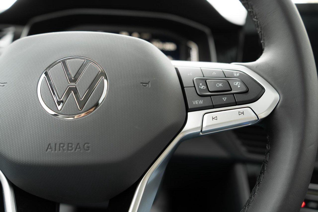 2025 Volkswagen Jetta HIGHLINE Photo