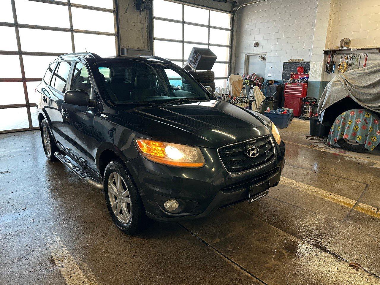 Used 2011 Hyundai Santa Fe GL Sport AWD 4dr V6 Auto GL Sport for sale in Walkerton, ON