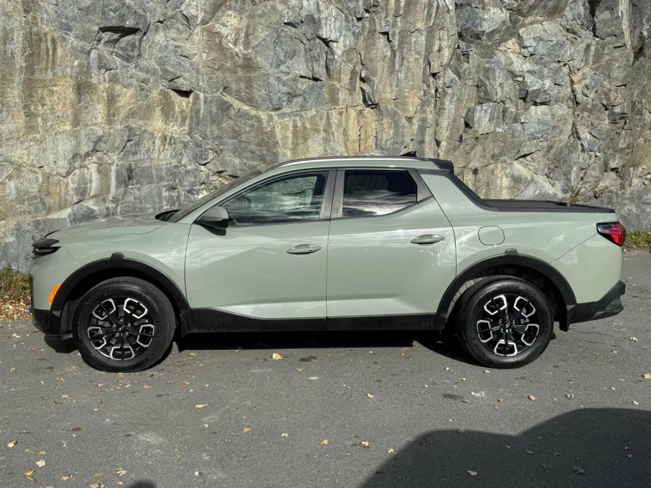 2022 Hyundai Santa Cruz Preferred AWD w/Trend Pkg Photo3