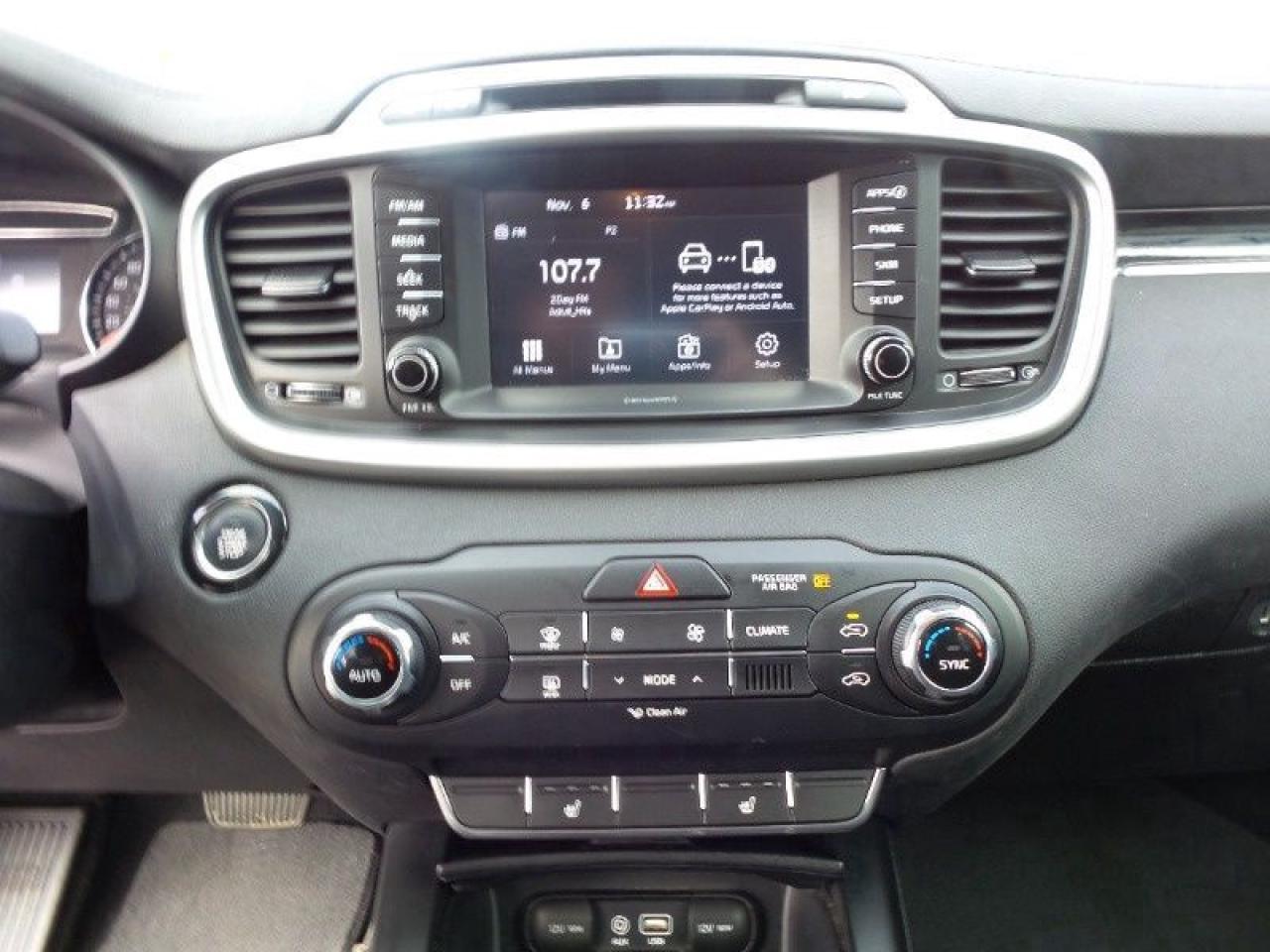 2018 Kia Sorento LX Turbo Photo5