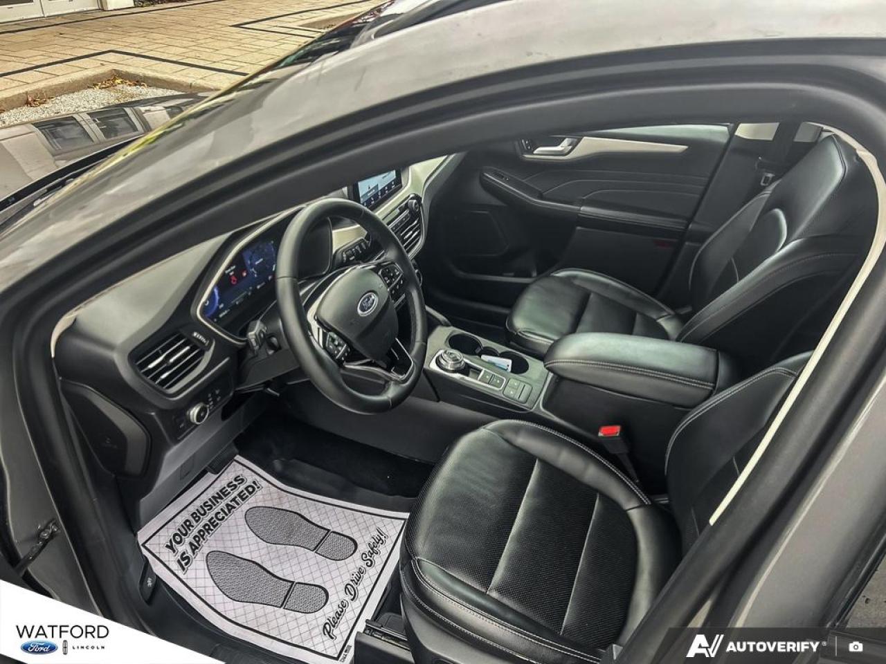 2022 Ford Escape SEL AWD Photo