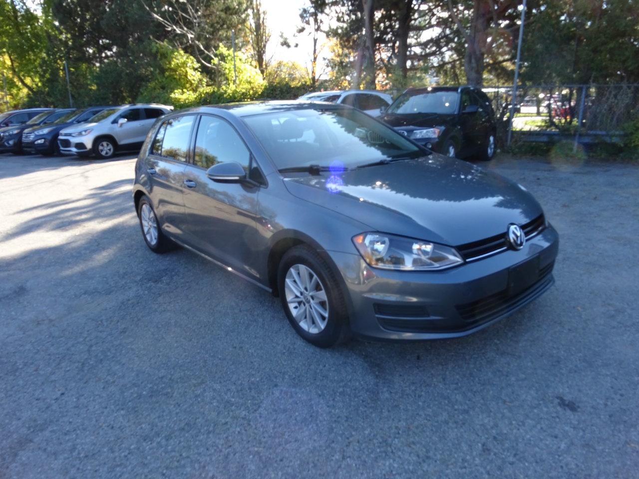 2016 Volkswagen Golf Treadline - Photo #4