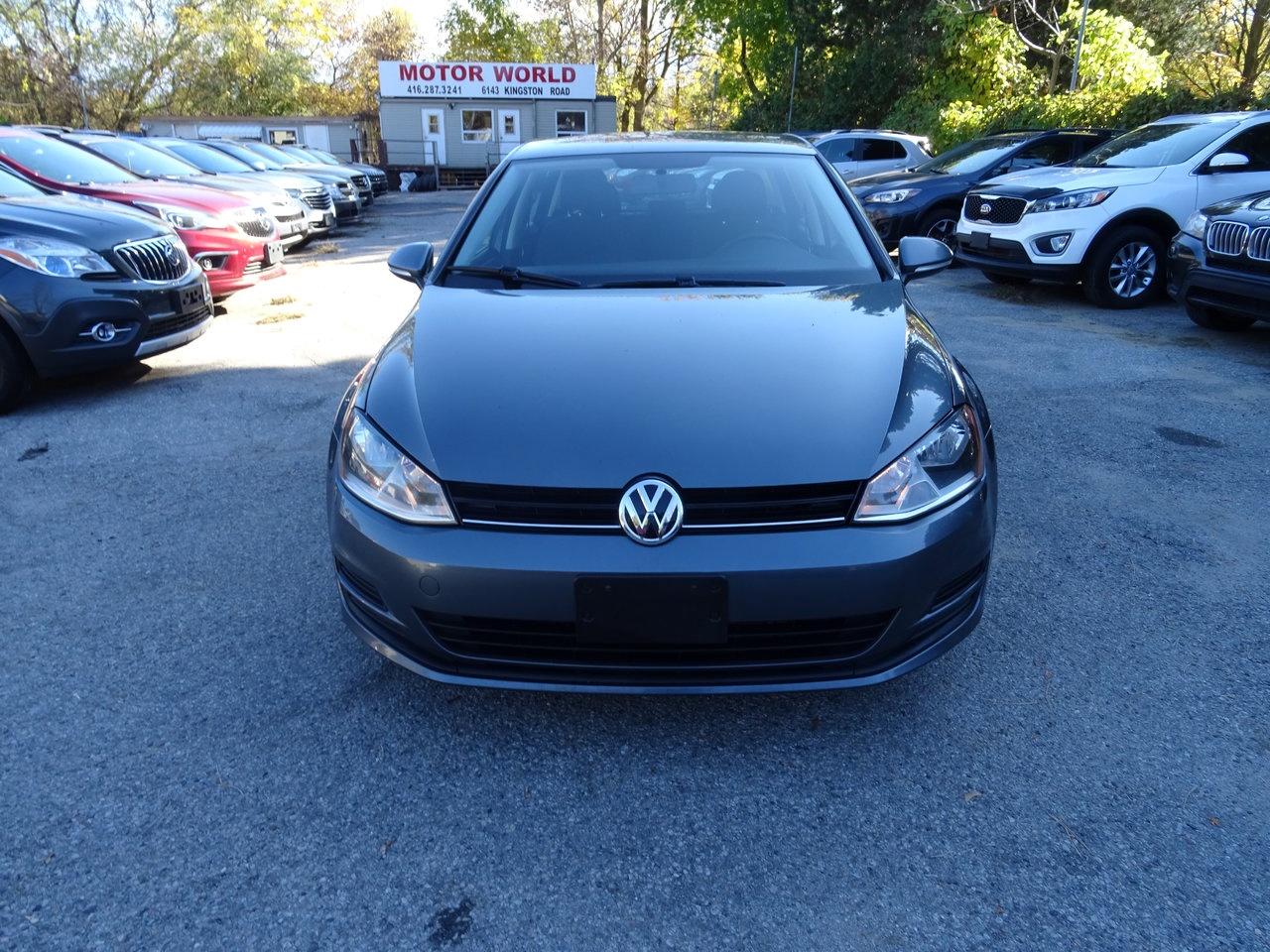 2016 Volkswagen Golf Treadline - Photo #3